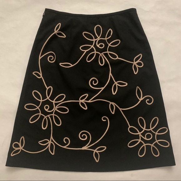 Loft Skirt - Picture 3 of 7